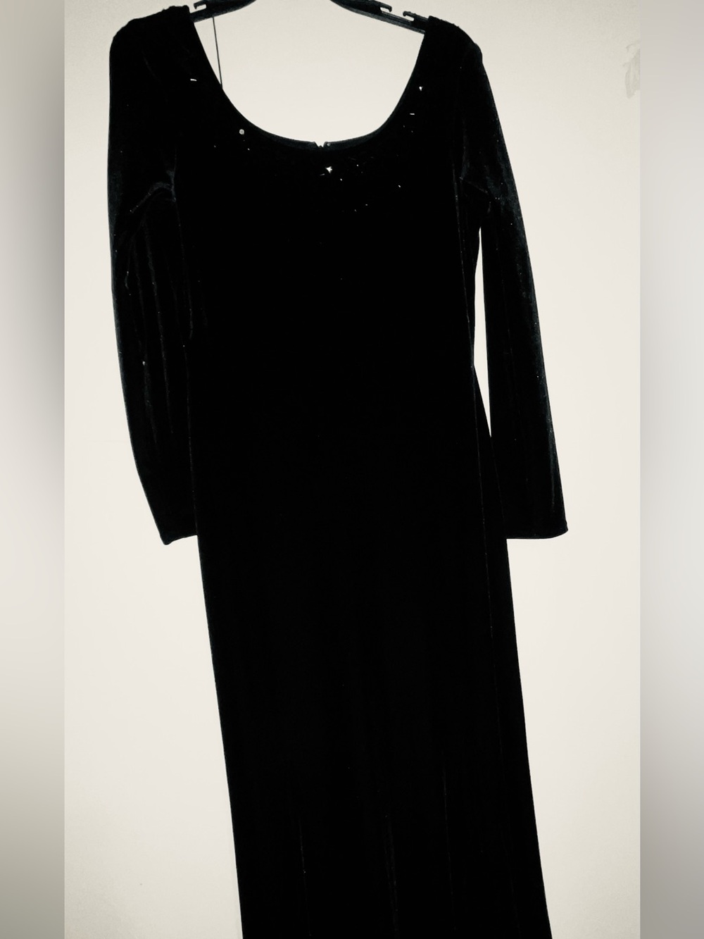 Vtg JR Nites Long Sleeve Black Velvet Scoop Neck Dress with embellishments